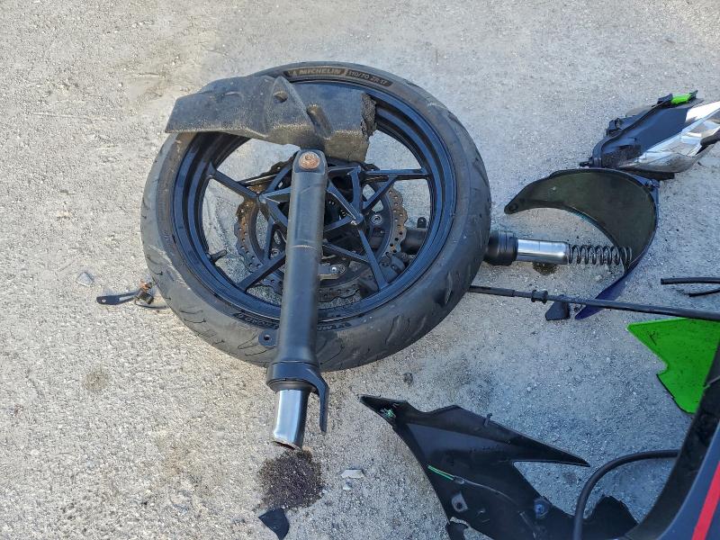 JKAEXKG17NDAH1541