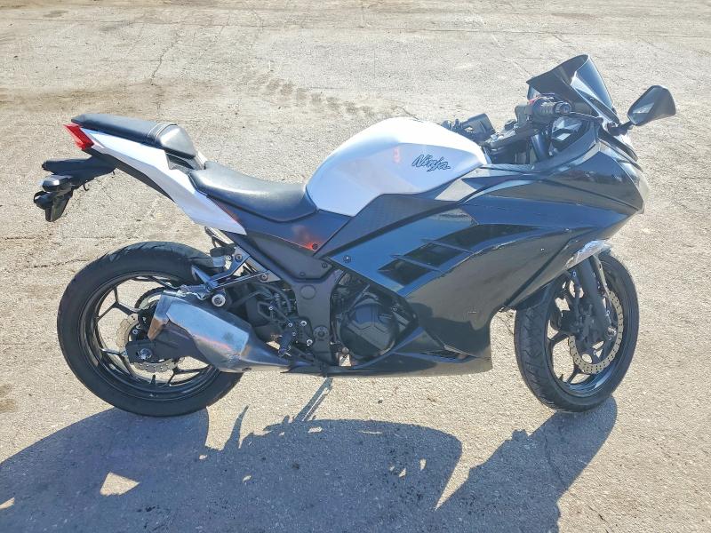 2017 KAWASAKI EX300 A — VIN JKAEX8A12HDA31954
