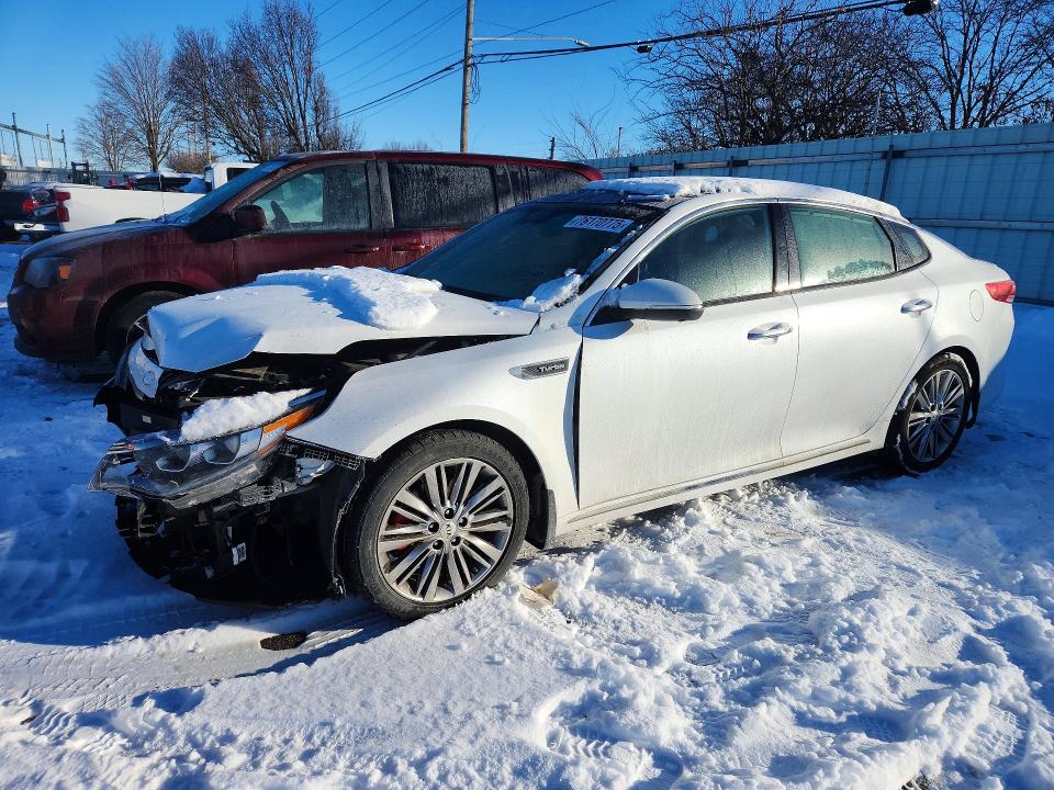 2018 KIA OPTIMA — VIN 5XXGV4L28JG238179