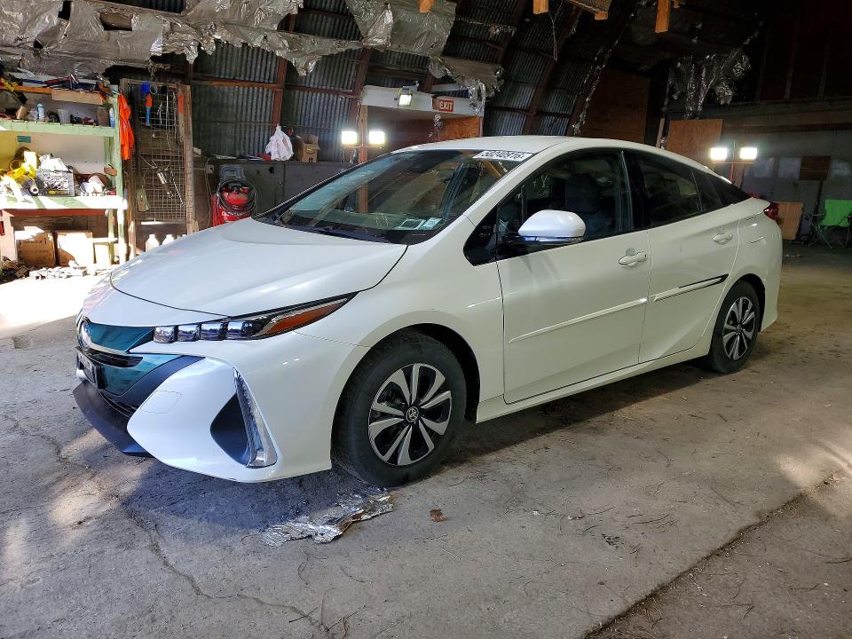 2018 TOYOTA PRIUS PRIME — VIN JTDKARFP0J3085713