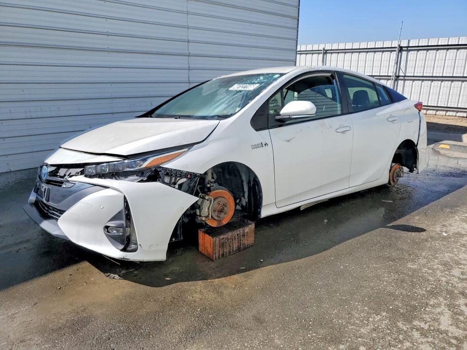 2021 TOYOTA PRIUS PRIME — VIN JTDKAMFP7M3190949
