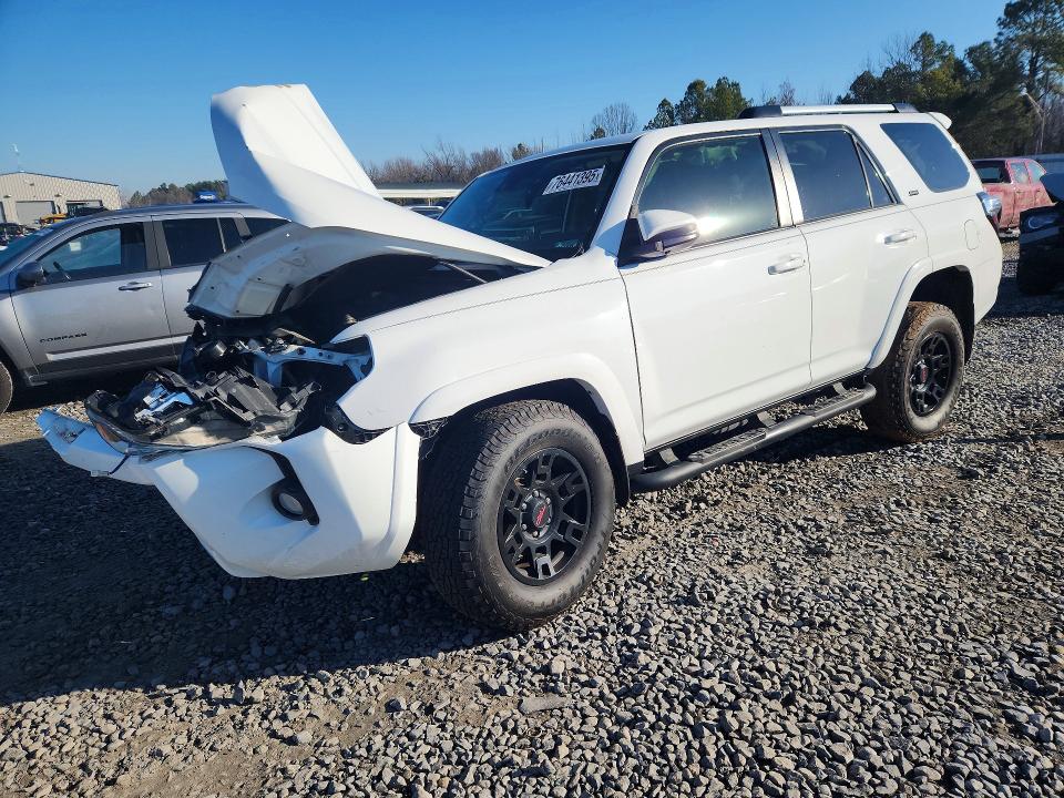 2020 TOYOTA 4RUNNER — VIN JTEZU5JR4L5218435