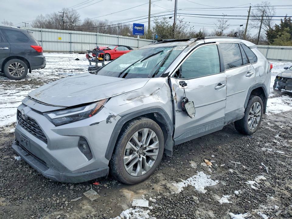 2022 TOYOTA RAV4 — VIN 2T3A1RFV4NC318927