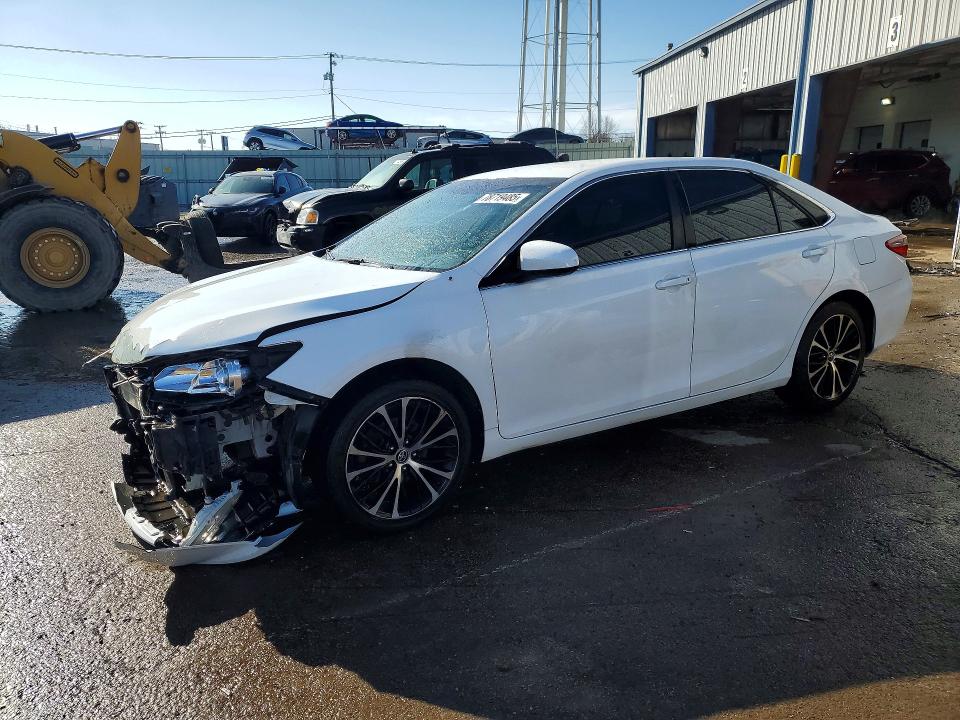 2016 TOYOTA CAMRY — VIN 4T4BF1FK7GR574797