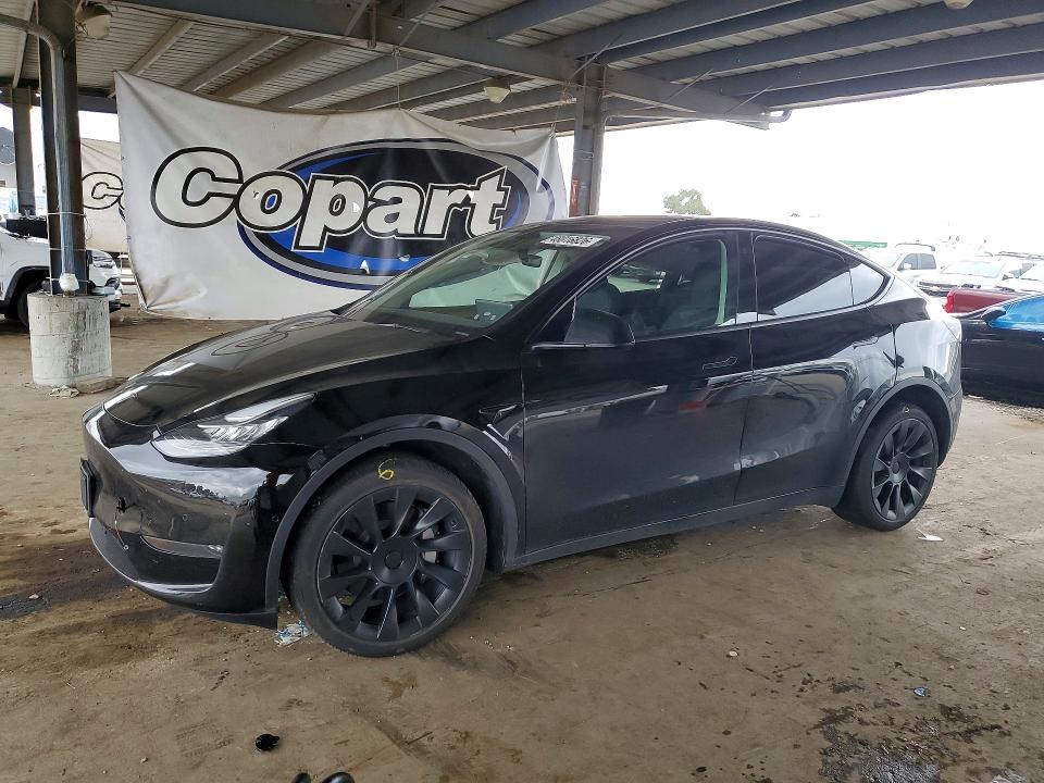 2022 TESLA MODEL Y — VIN 7SAYGDEE7NA017297