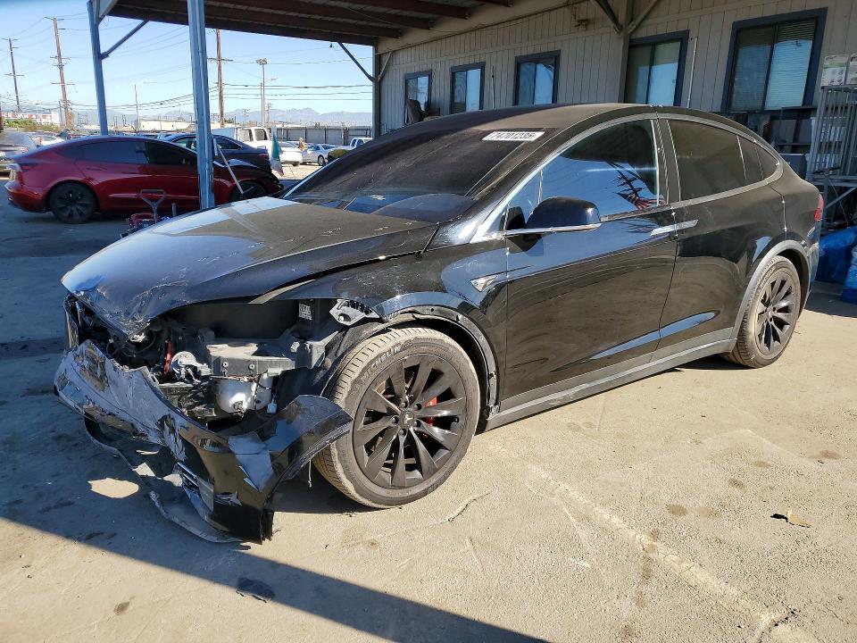 2017 TESLA MODEL X — VIN 5YJXCBE23HF046169