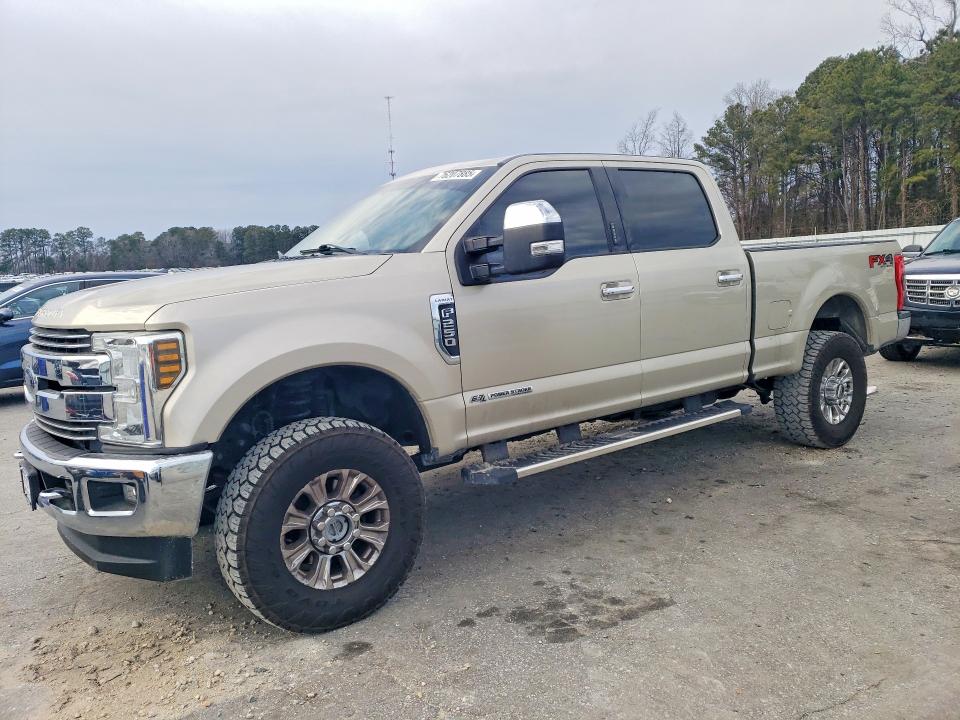 2018 FORD F250 — VIN 1FT7W2BT3JEB05121