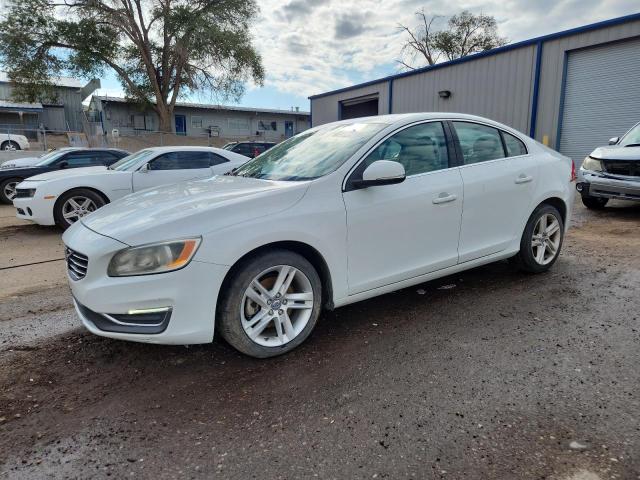 2015 VOLVO S60 PREMIE — VIN YV140MFB3F1315759