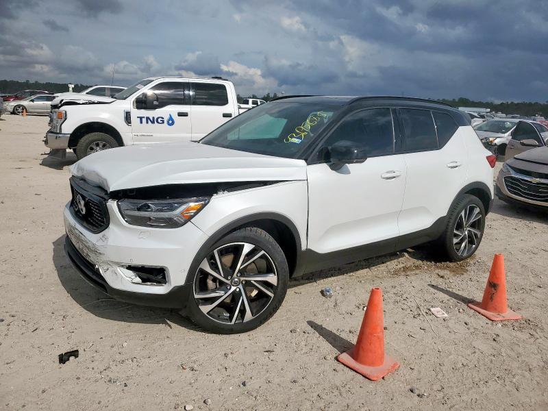 2020 VOLVO XC40 T5 R- — VIN YV4162UM7L2185522