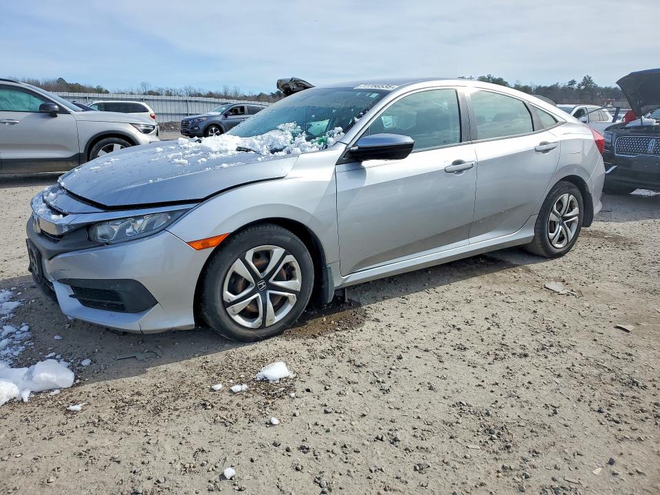 2018 HONDA CIVIC — VIN 19XFC2F58JE012177