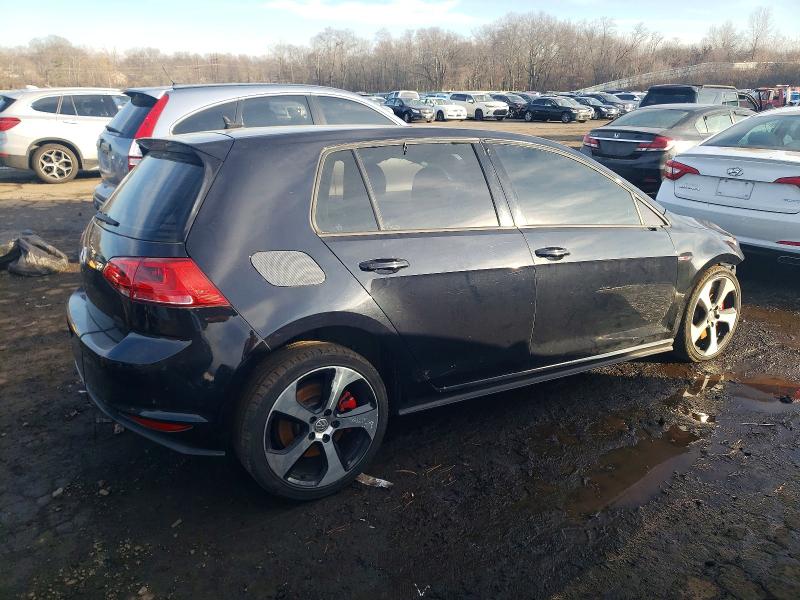 3VW547AUXHM008231