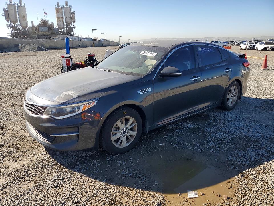 2016 KIA OPTIMA — VIN 5XXGT4L35GG015539