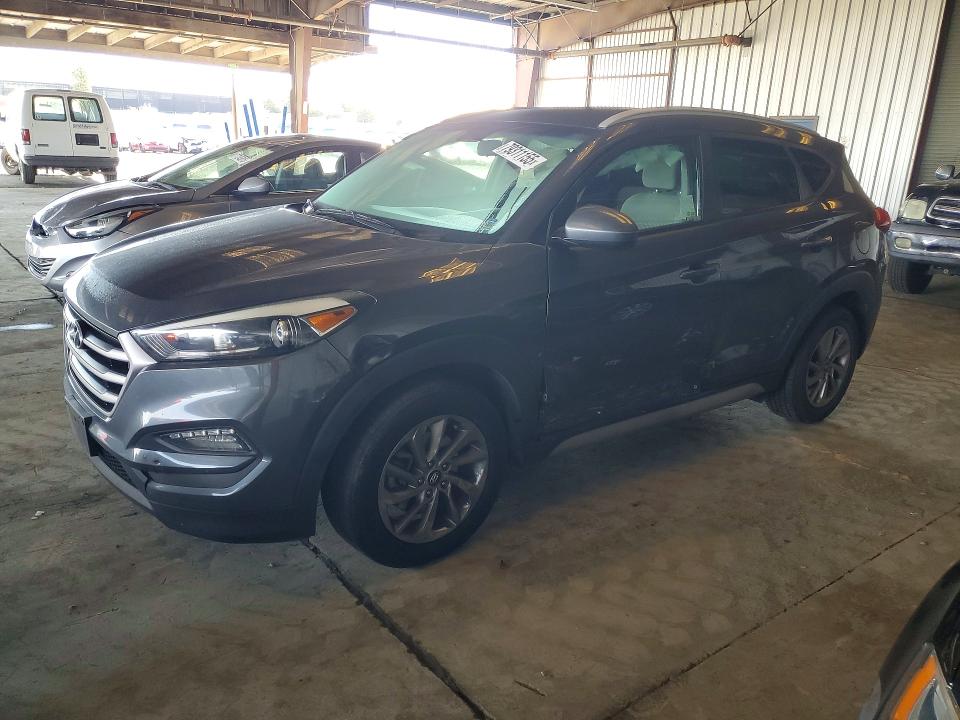 2018 HYUNDAI TUCSON — VIN KM8J33A46JU600655