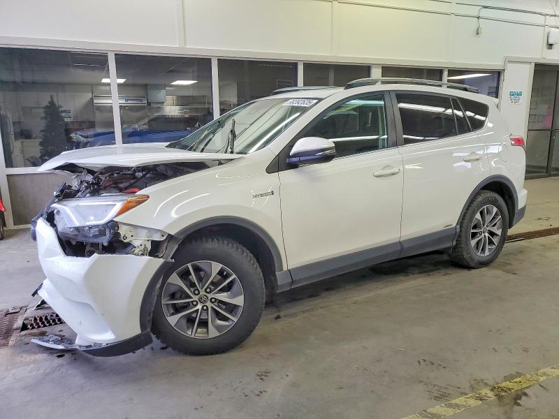 2017 TOYOTA RAV4 HV LE — VIN JTMRJREV0HD110564