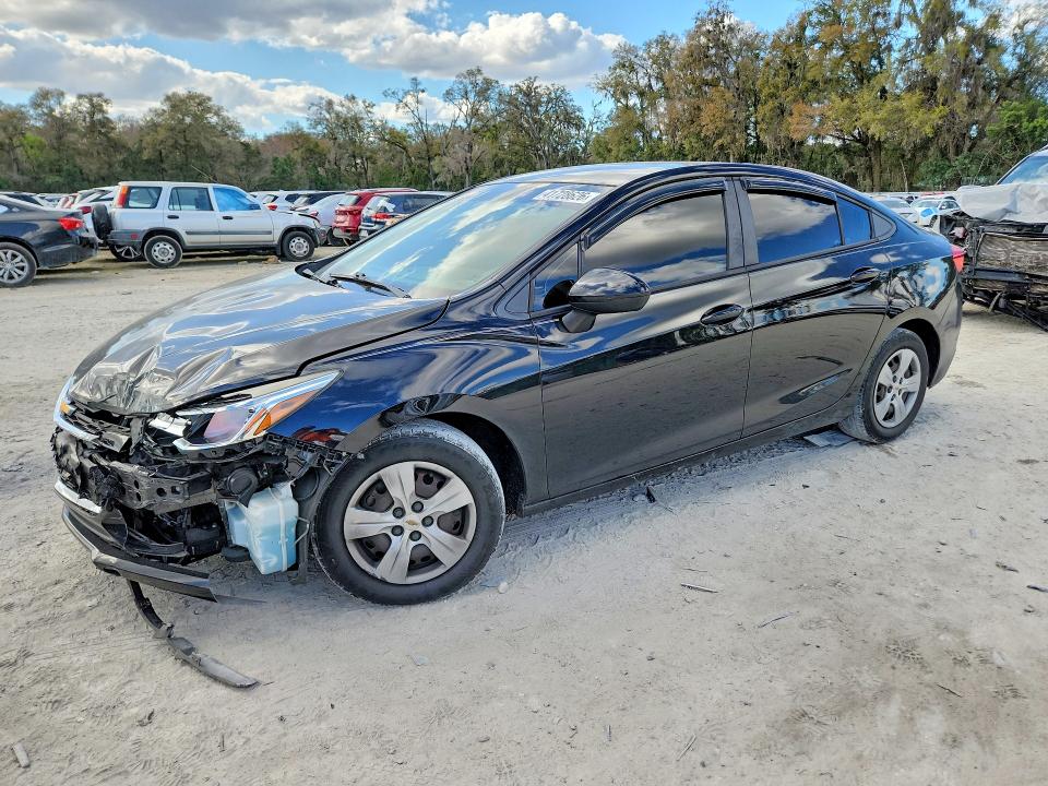 2018 CHEVROLET CRUZE — VIN 1G1BC5SM4J7188570