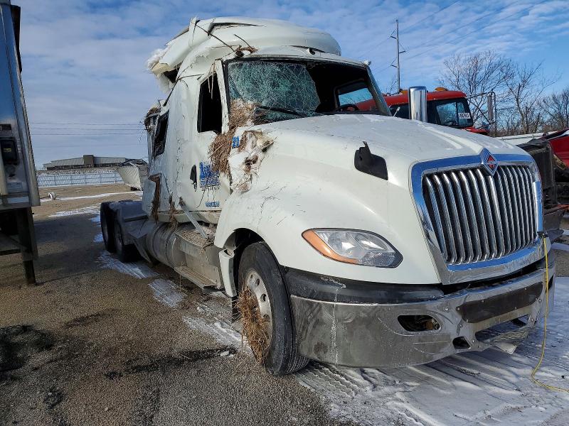 2020 INTERNATIONAL LT625 — VIN 3HSDZAPR0LN393972