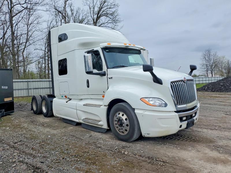 2021 INTERNATIONAL LT625 — VIN 3HSDZAPR0MN157680
