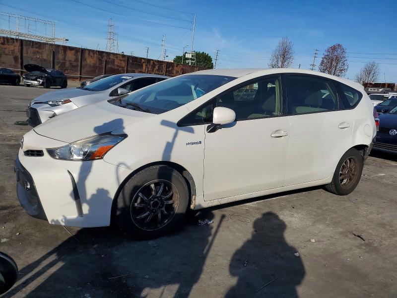 2017 TOYOTA PRIUS V — VIN JTDZN3EU1HJ057822