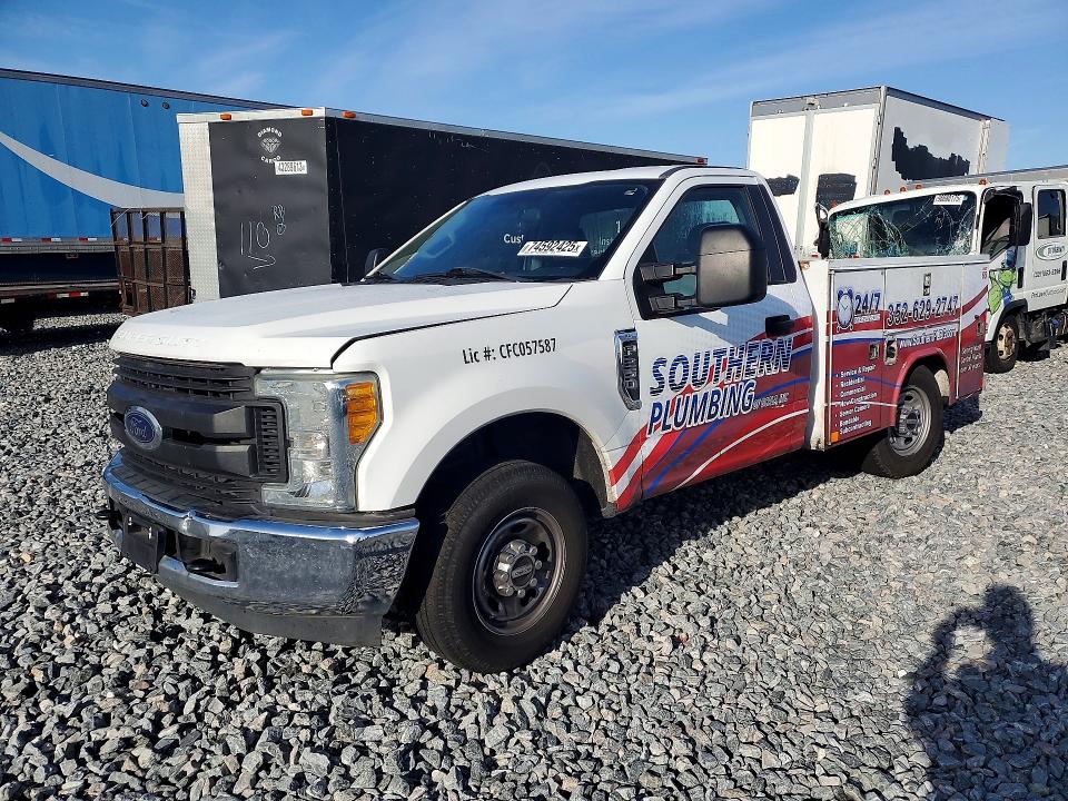 2017 FORD F250 — VIN 1FTBF2A62HEC18767