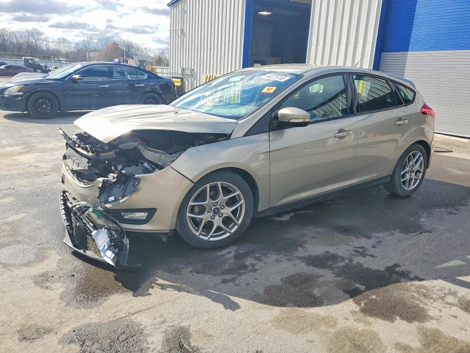 2015 FORD FOCUS — VIN 1FADP3K22FL213705