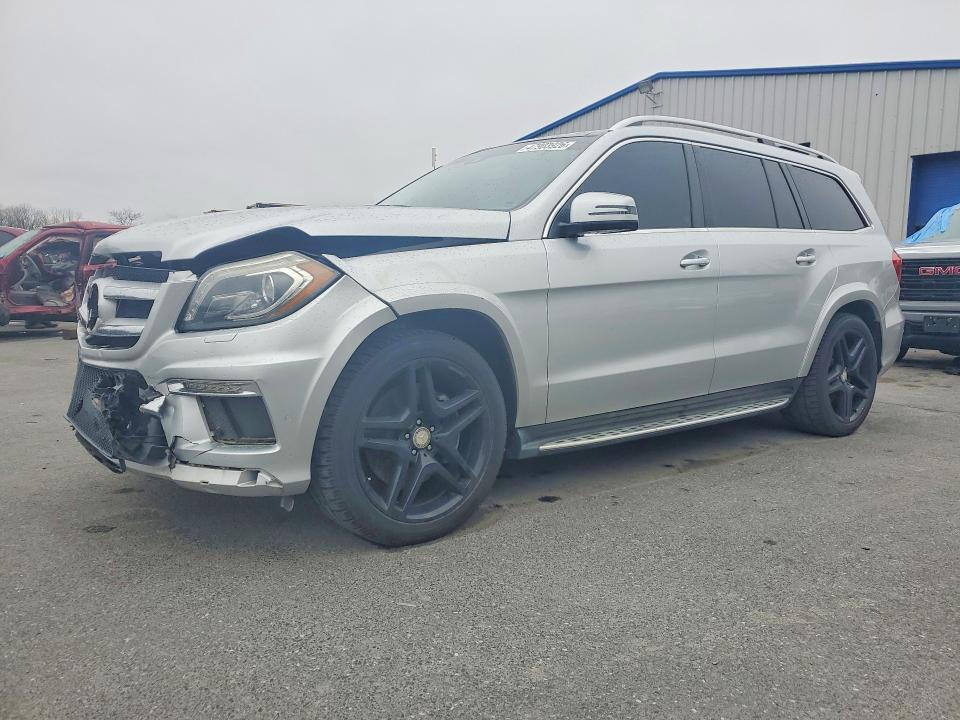 2016 MERCEDES-BENZ GL — VIN 4JGDF7DE8GA648667