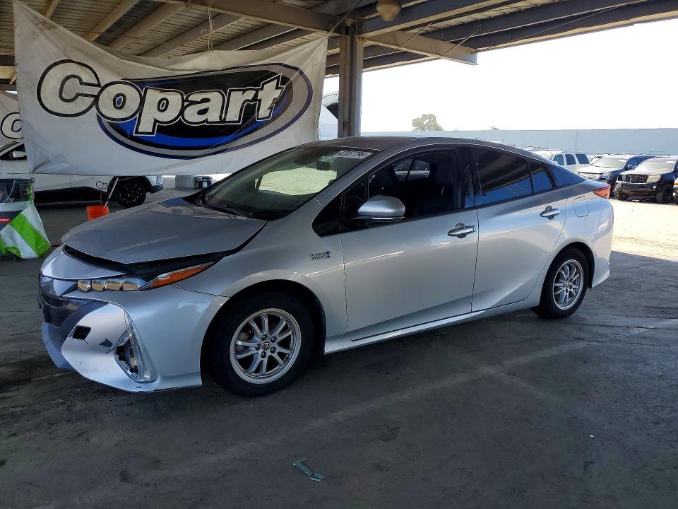 2018 TOYOTA PRIUS PRIME — VIN JTDKARFP8J3072630