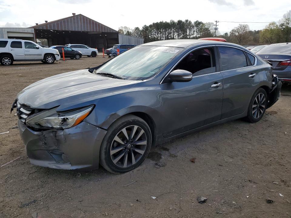 2017 NISSAN ALTIMA — VIN 1N4AL3APXHC233635