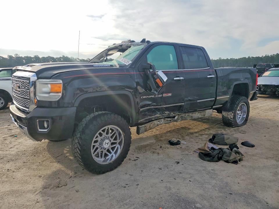 2018 GMC SIERRA — VIN 1GT12UEYXJF205246