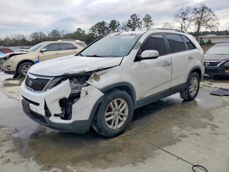 2015 KIA SORENTO LX — VIN 5XYKTDA78FG643945