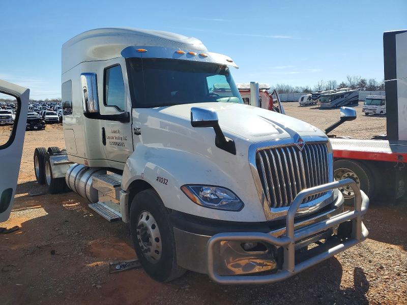 2020 INTERNATIONAL LT625 — VIN 3HSDZAPRXLN048397
