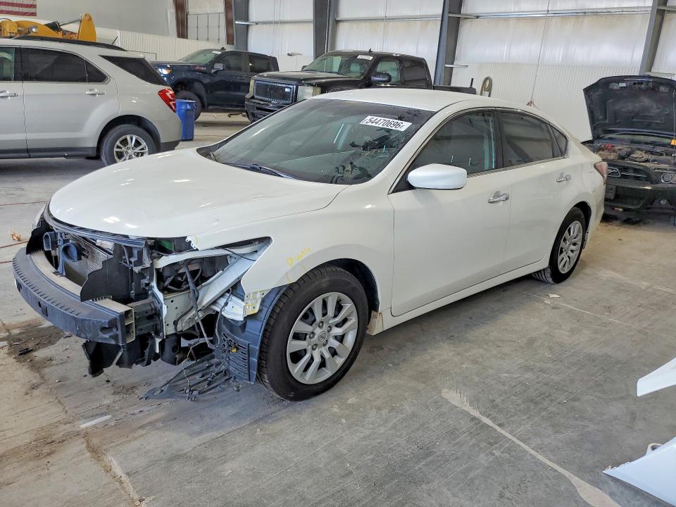 2015 NISSAN ALTIMA — VIN 1N4AL3AP4FN395374