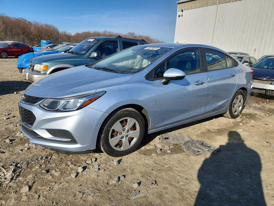 2018 CHEVROLET CRUZE — VIN 1G1BC5SM9J7168427
