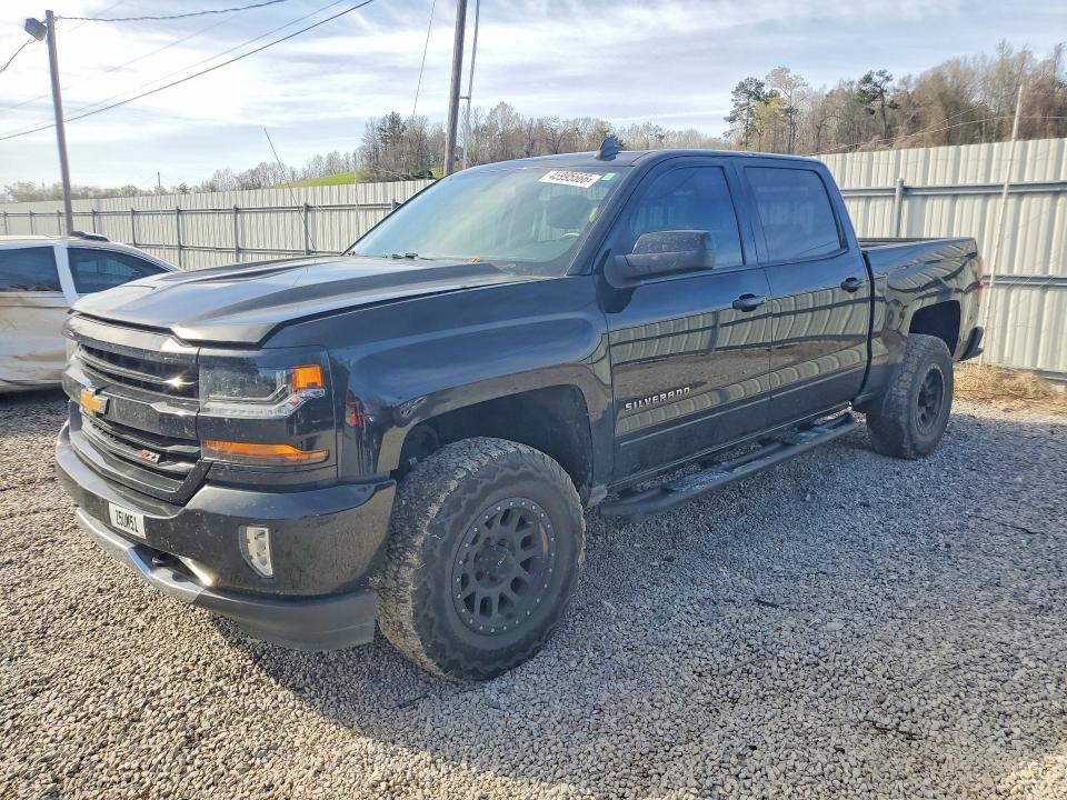 2018 CHEVROLET SILVERADO — VIN 3GCUKREC3JG574592