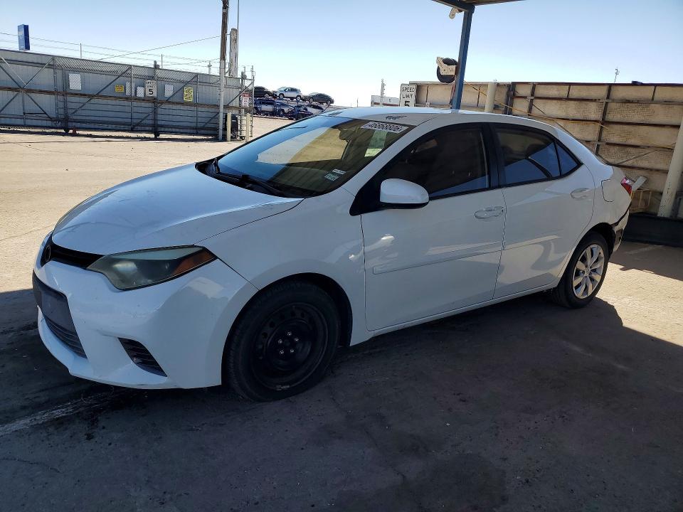 2015 TOYOTA COROLLA — VIN 5YFBURHE4FP238143