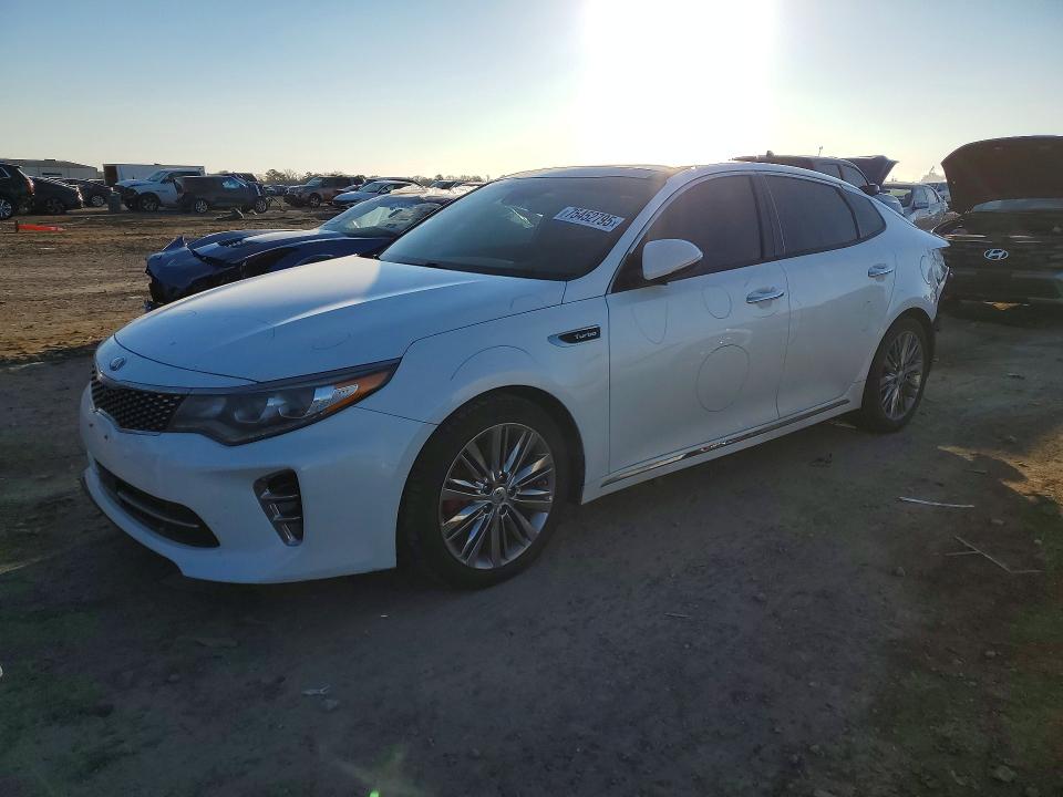 2017 KIA OPTIMA — VIN 5XXGV4L25HG132265