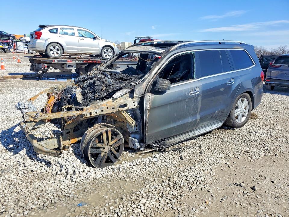2016 MERCEDES-BENZ GL — VIN 4JGDF6EE6GA668506