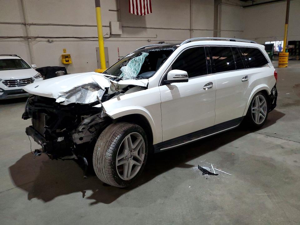 2015 MERCEDES-BENZ GL — VIN 4JGDF7DE6FA554768