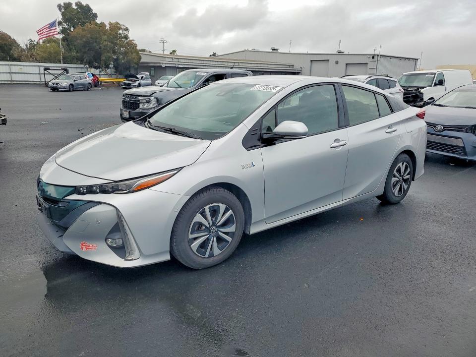 2017 TOYOTA PRIUS PRIME — VIN JTDKARFP4H3016842