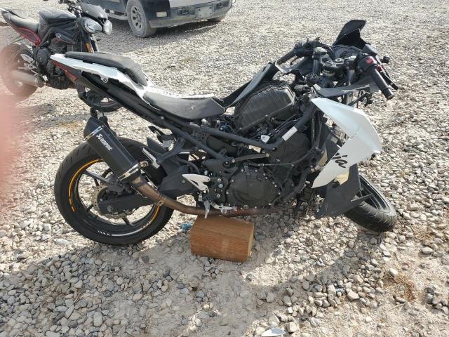 2018 KAWASAKI EX400 — VIN JKAEXKG1XJDA02261