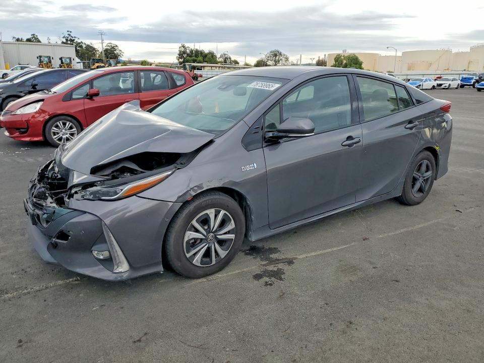 2017 TOYOTA PRIUS PRIME — VIN JTDKARFP3H3039044