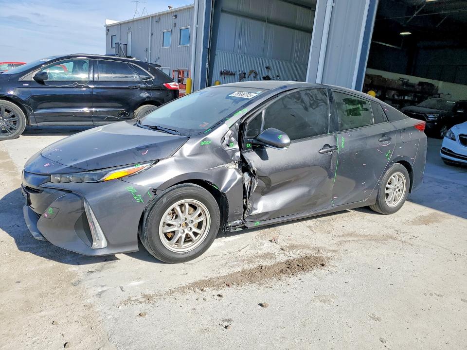 2020 TOYOTA PRIUS PRIME — VIN JTDKARFP3L3145812
