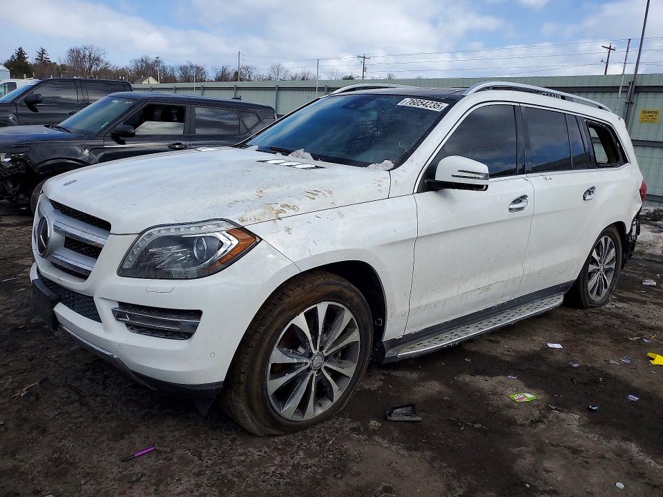 2015 MERCEDES-BENZ GL — VIN 4JGDF6EEXFA574417