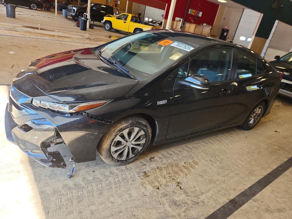 2021 TOYOTA PRIUS PRIME — VIN JTDKAMFPXM3189617