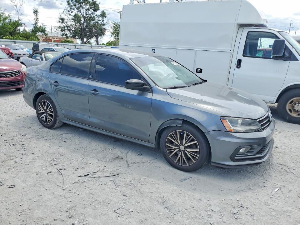 3VWDB7AJXJM206577