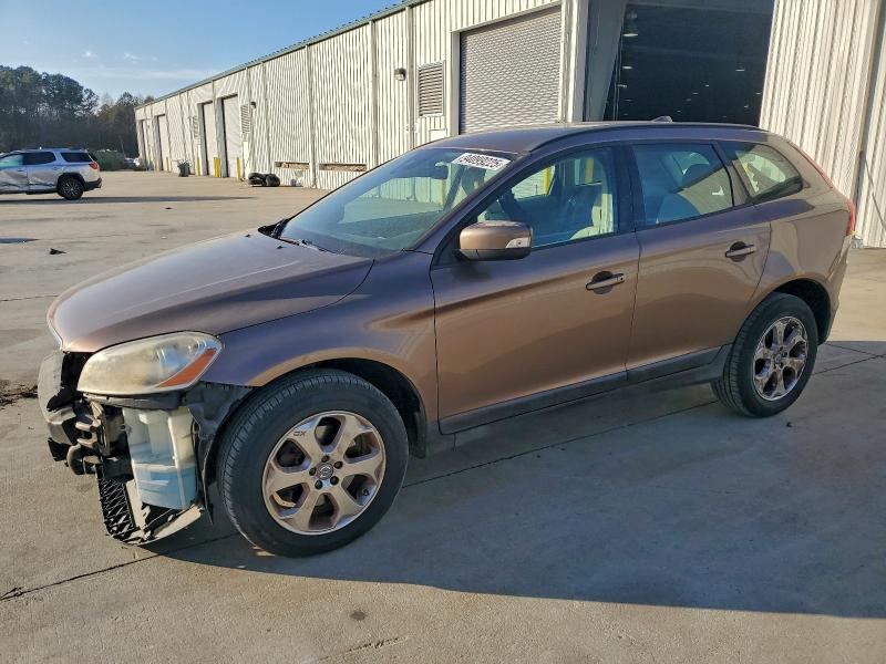 2013 VOLVO XC60 3.2 — VIN YV4952DL4D2409389