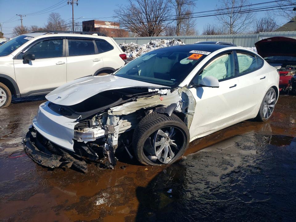 2025 TESLA MODEL 3 — VIN 5YJ3E1EB1SF938284