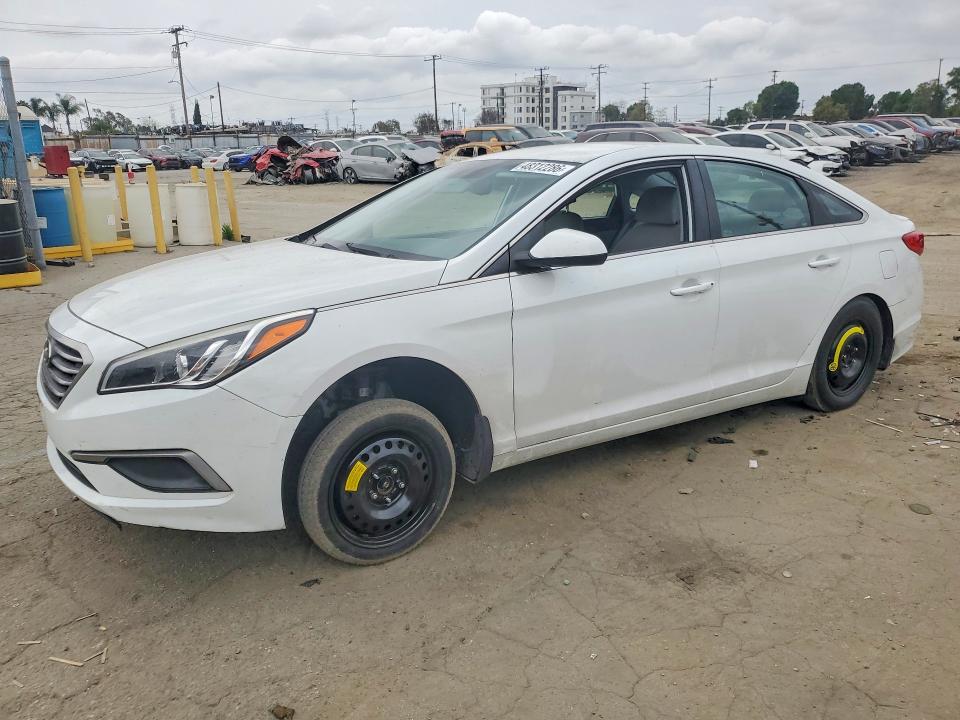 2017 HYUNDAI SONATA — VIN 5NPE24AF4HH438660