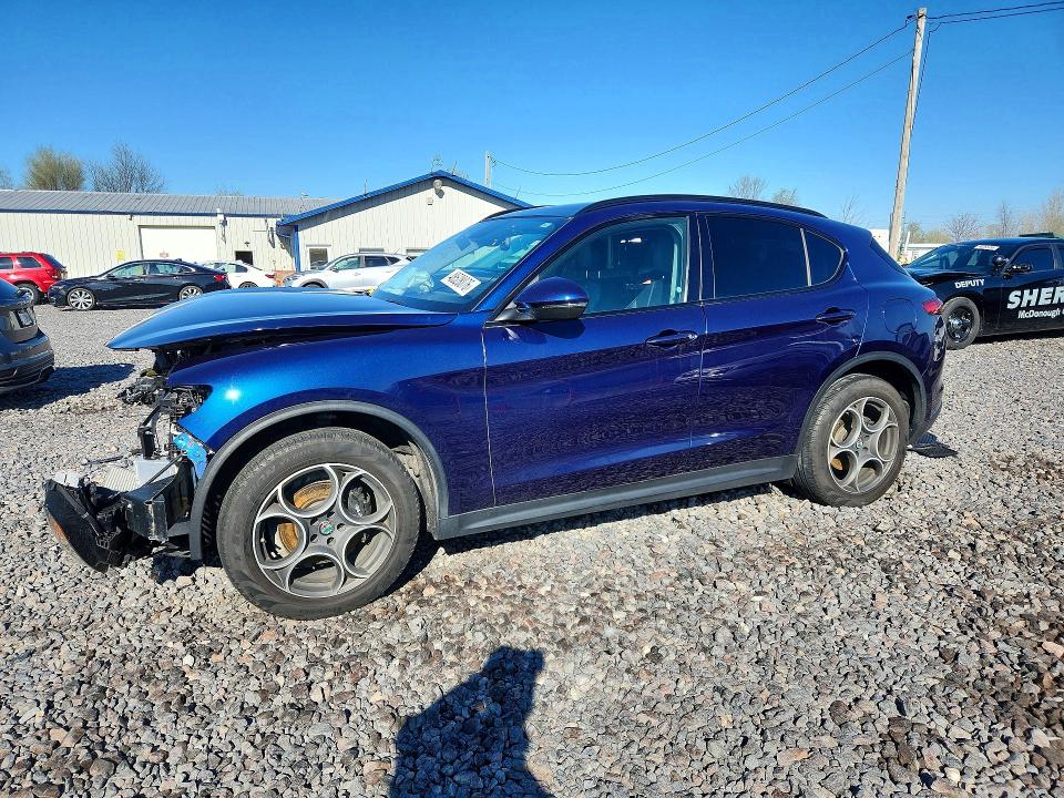 2018 ALFA ROMEO STELVIO — VIN ZASFAKPN8J7B67579