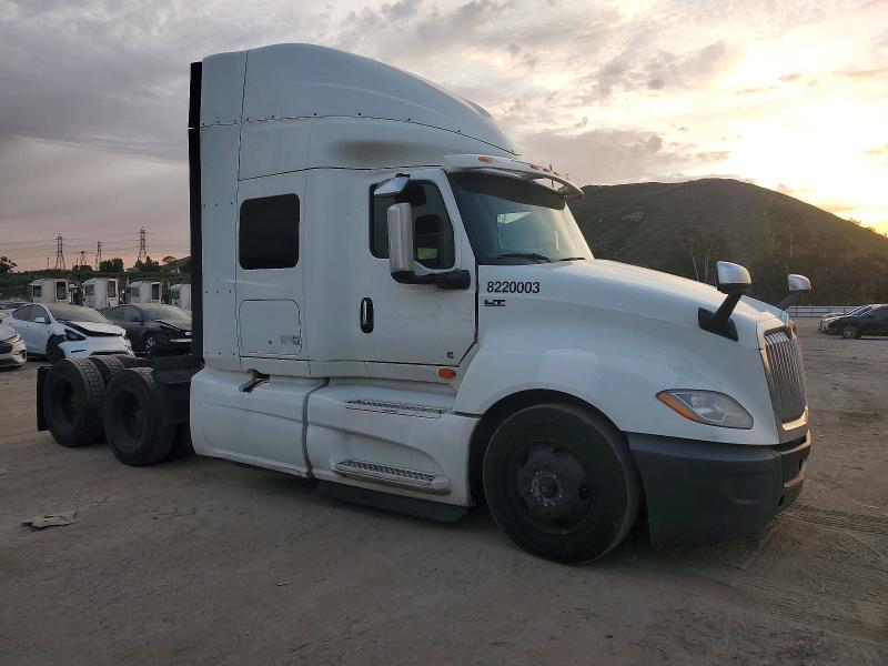 2020 INTERNATIONAL LT625 — VIN 3HSDZAPR9LN826947