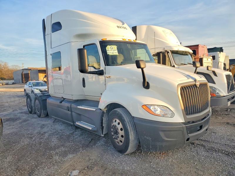2022 INTERNATIONAL LT625 — VIN 3HSDZAPR6NN494842